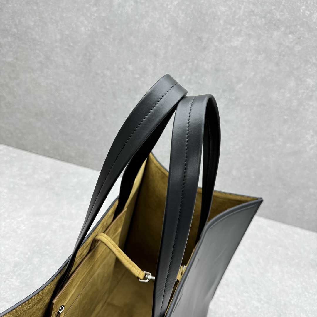 Phoebe Philo Shopping Bags